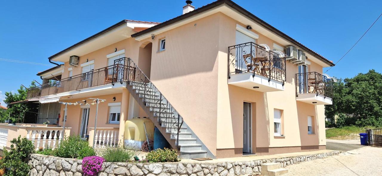 Apartments Pinezic Skrbcici ภายนอก รูปภาพ