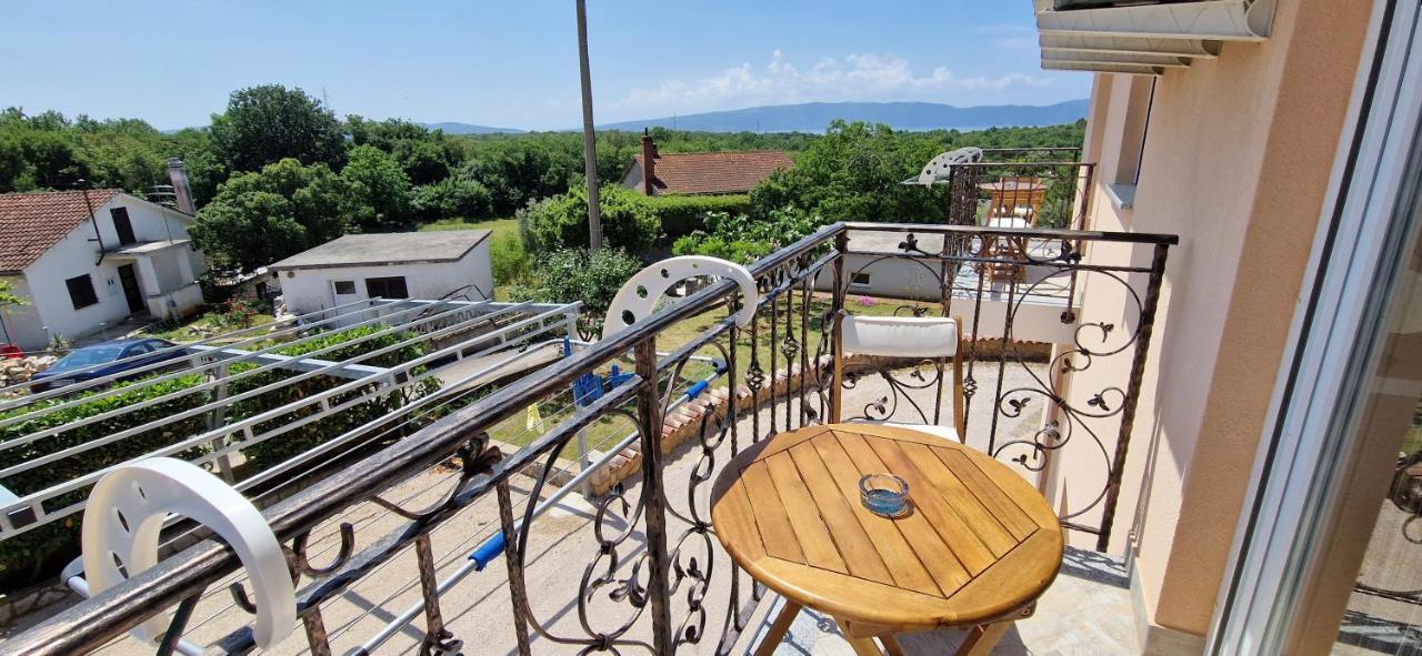 Apartments Pinezic Skrbcici ภายนอก รูปภาพ